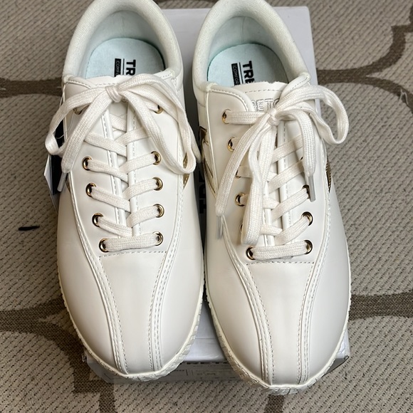 Tretorn Cream Sneakers with Gold Accents - Picture 7 of 14